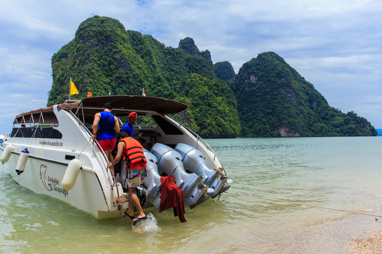 Phi Phi & Khai Nai Islands deluxe full day by Speedboat