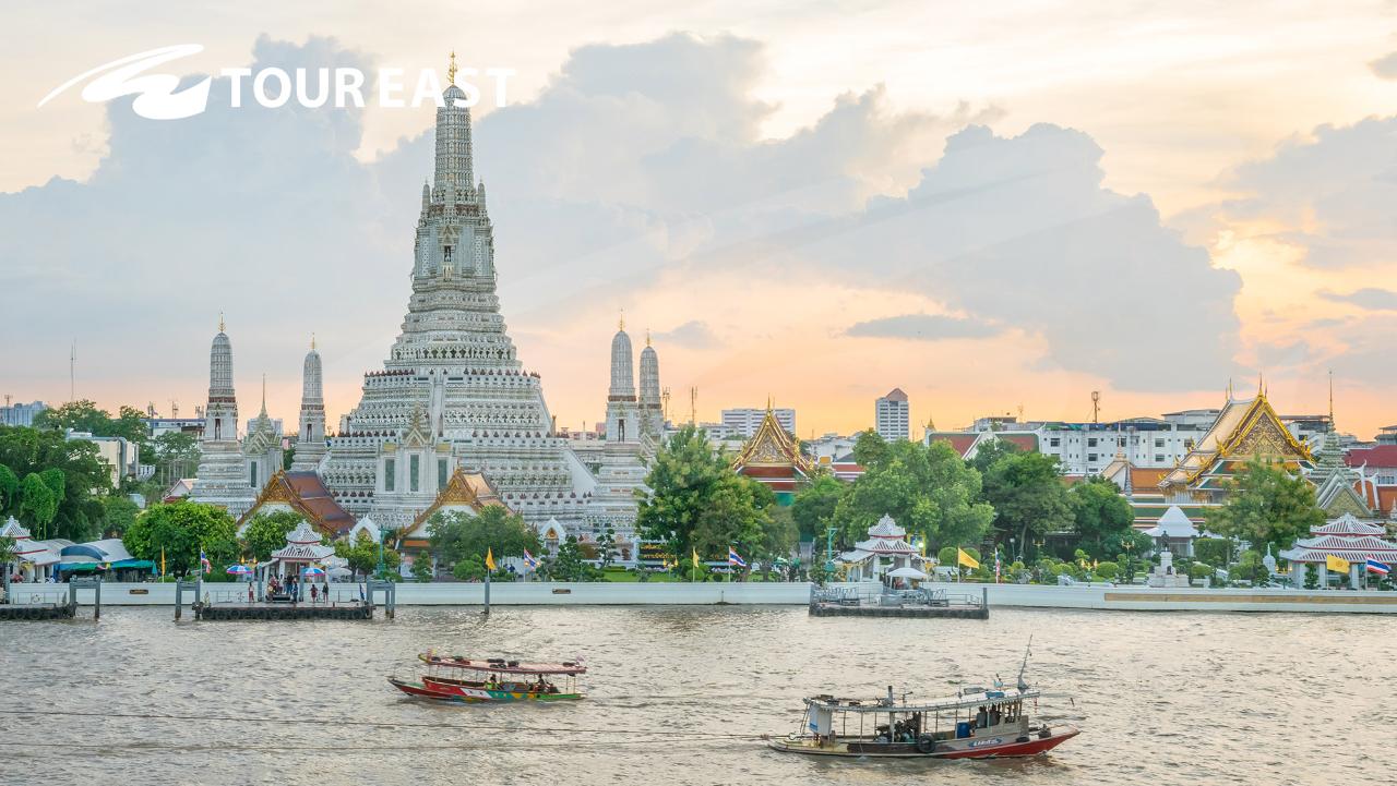 Grand Palace & Emerald Buddha Half-Day + Wat Pho + Wat Arun Temple Tour with Guide - AM