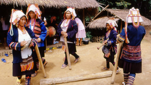 Doi Mae Salong & Akha Hilltribe Village Tour - 13.30pm