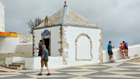 8856f12b8ff14f2da6e10ad41802c96a3.Nazare___Foto_Site_7__Luis_