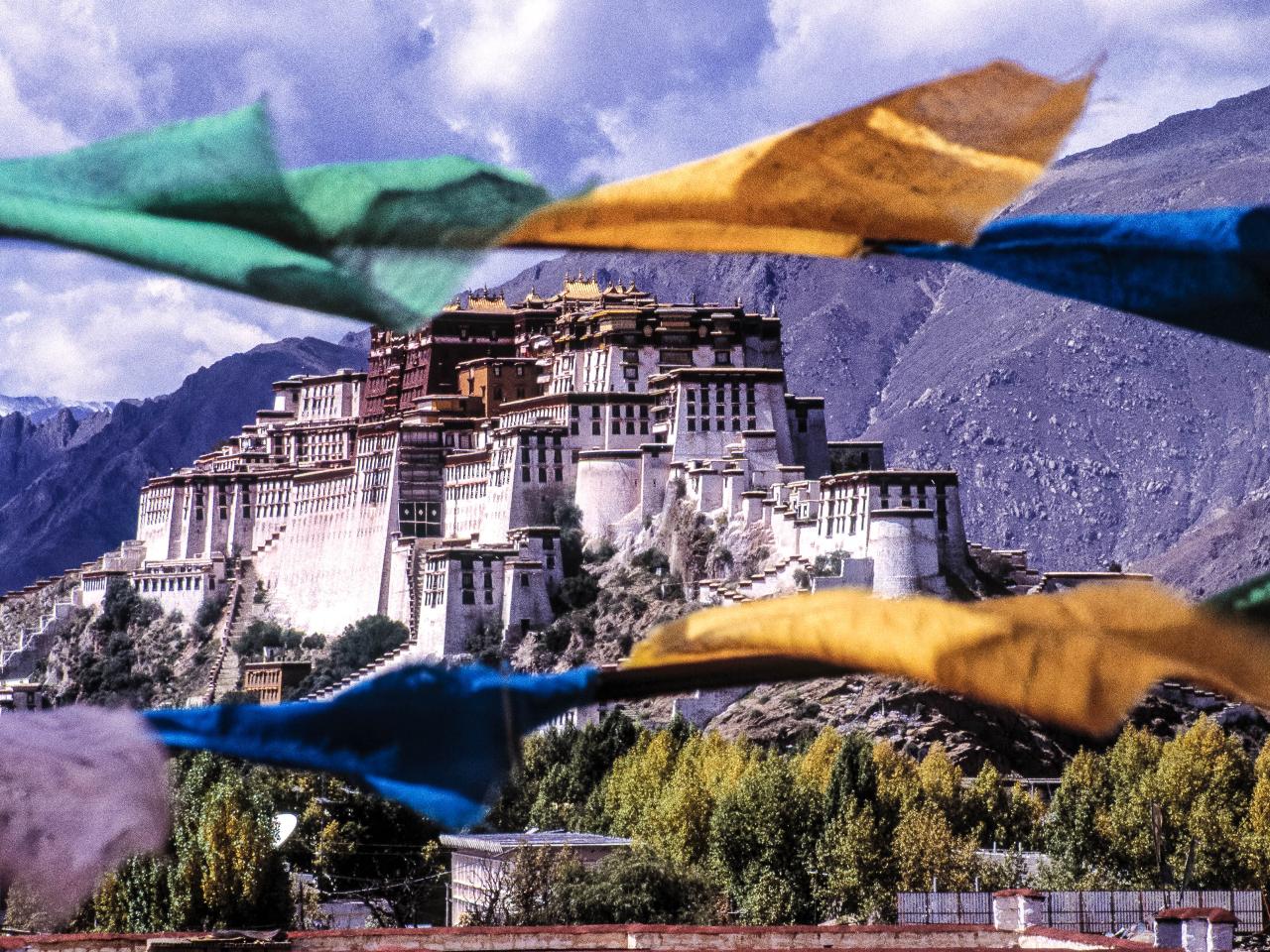 Group Journeys : Tibet & Yangtze