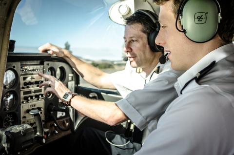Learn to Fly Experience Tasmania Australia