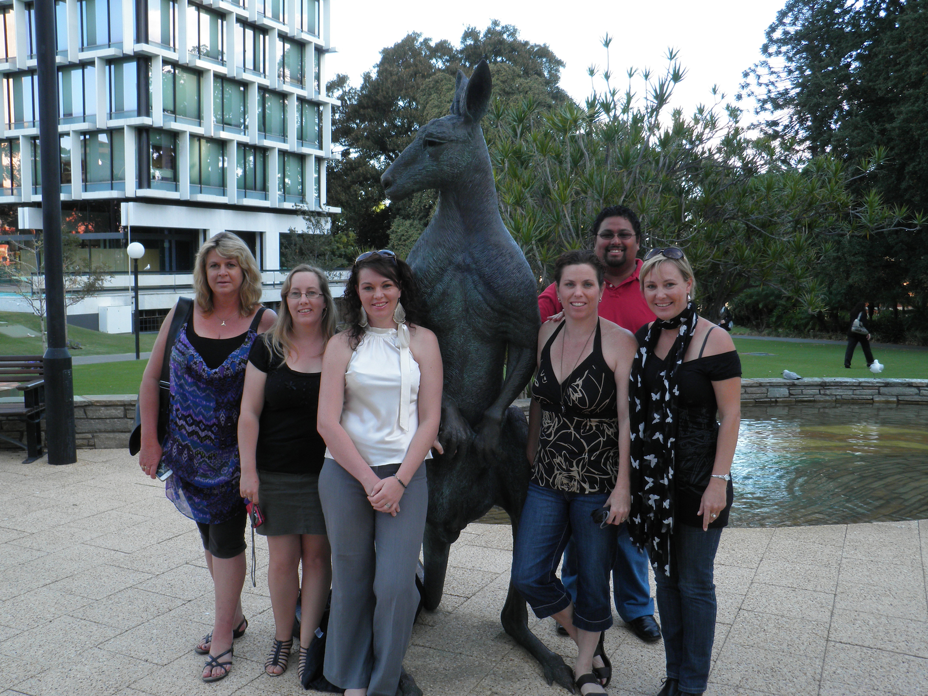 1-Day Coffee, Culture, and Art Tour of Perth