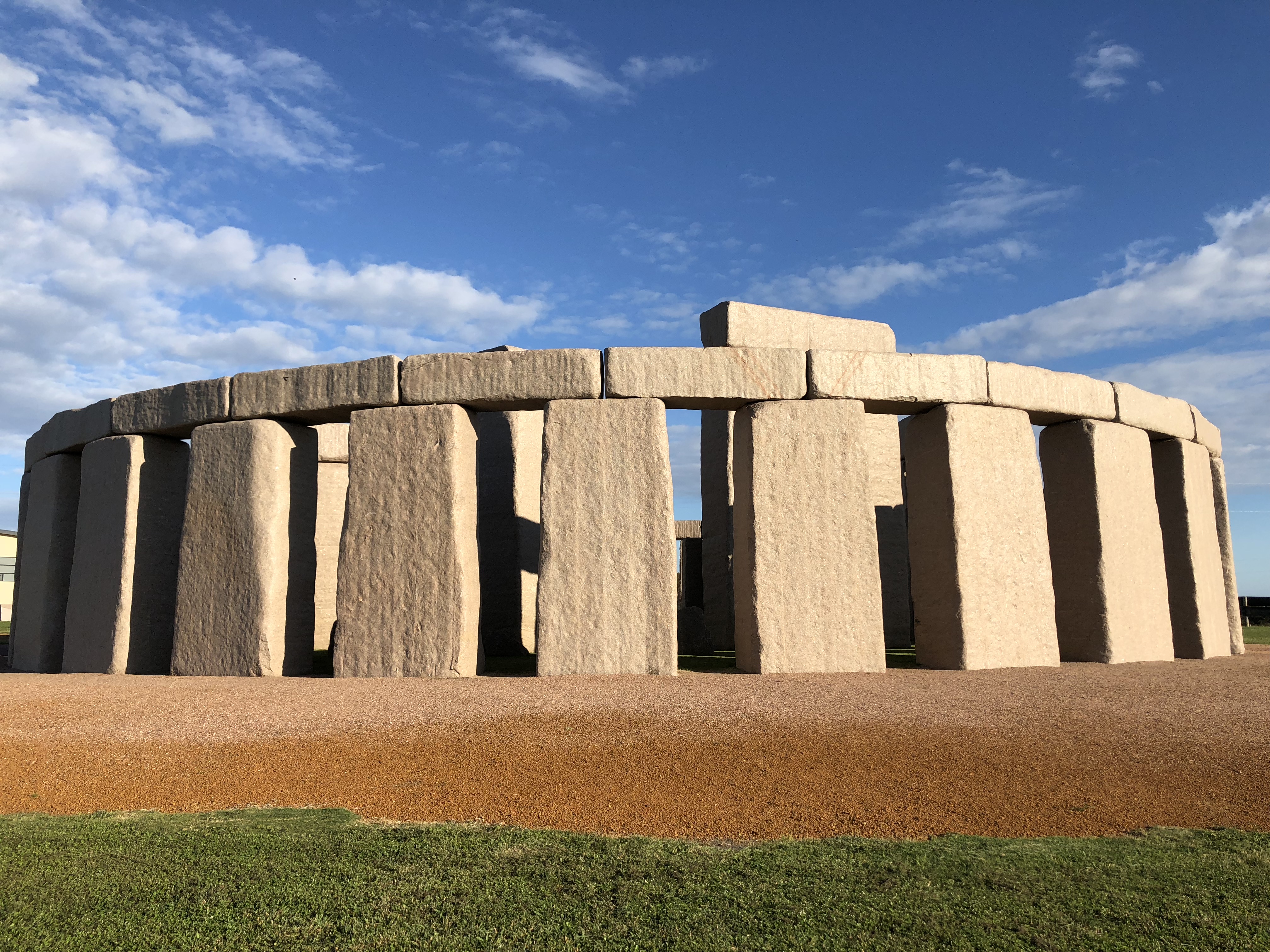 A Esperance Pink Lake Hillier 4-Day Tour with Helicopter Flight