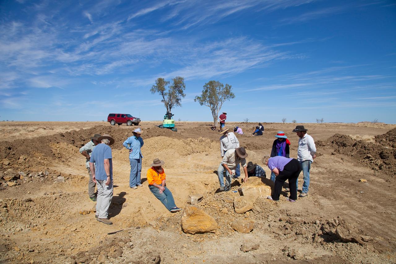 dinosaur dig winton