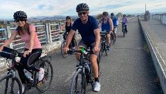CRUISE VISITORS Winery Ride (20 km, self-guided, pick up included)