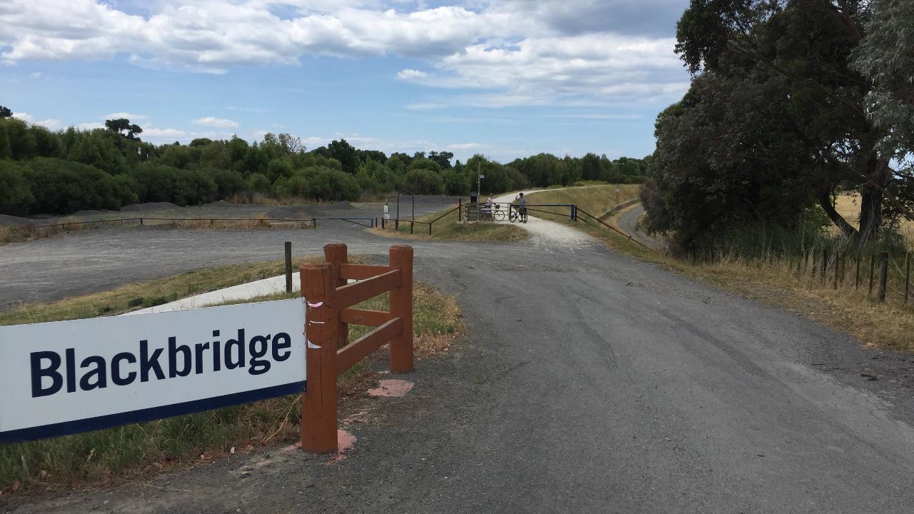 Tākaro Trails - Cycle Tours Hawke's Bay: Cape Coast Winery Self-Guided e-Bike Tour - Photo 3
