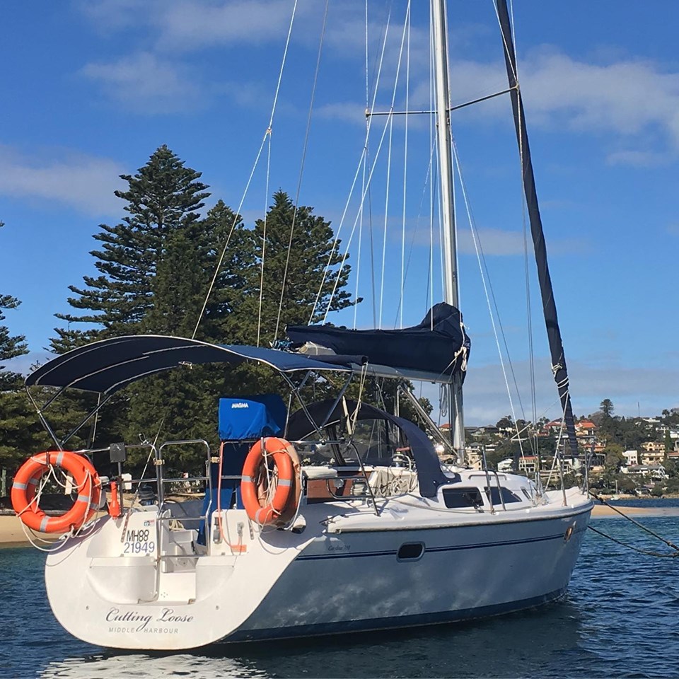 Sydney Harbour Yacht Hire - Cutting Loose  (up to 4 people)