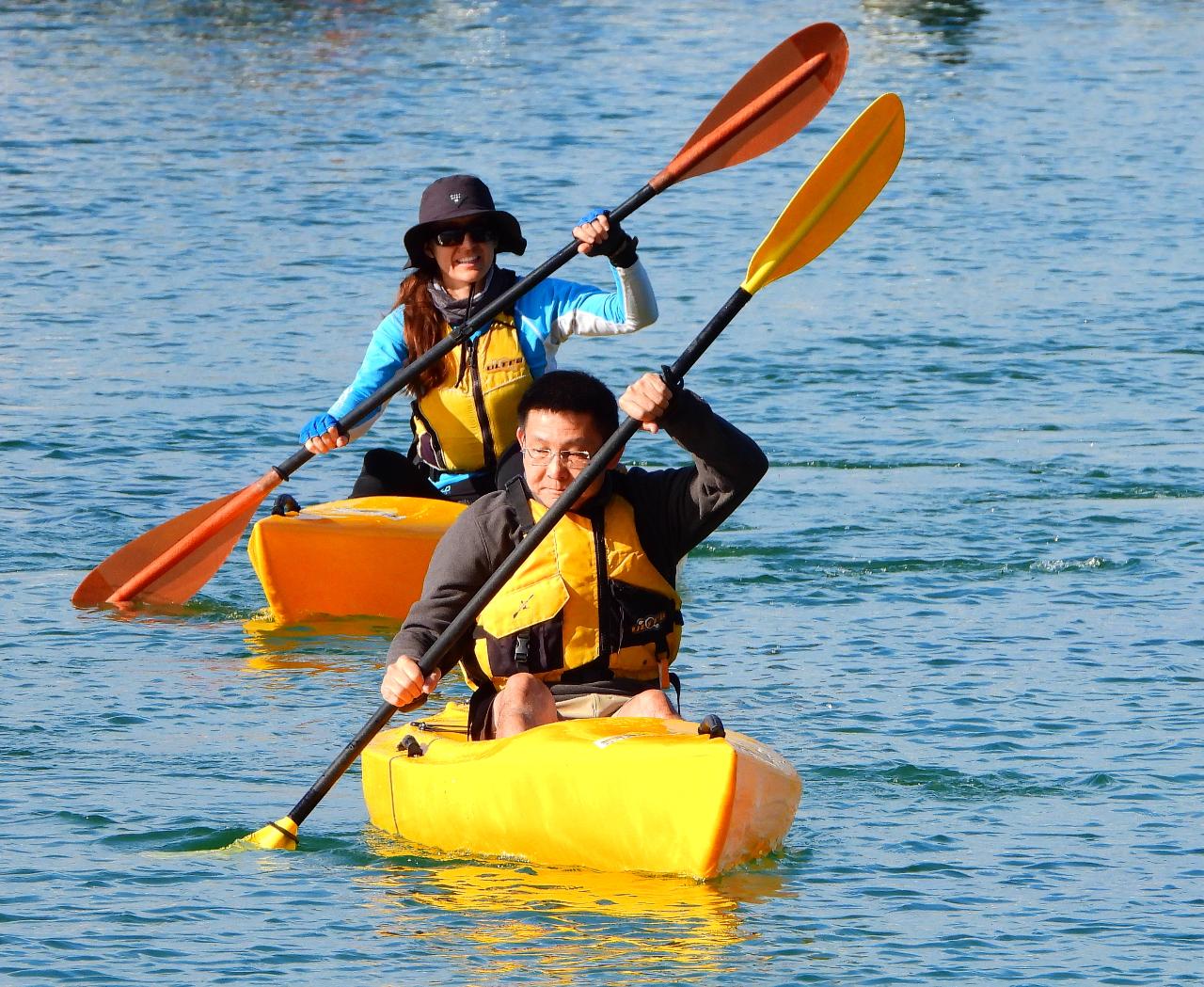 Learn to Kayak Lesson (Introduction to kayaking) >> FREE with a rental kayak