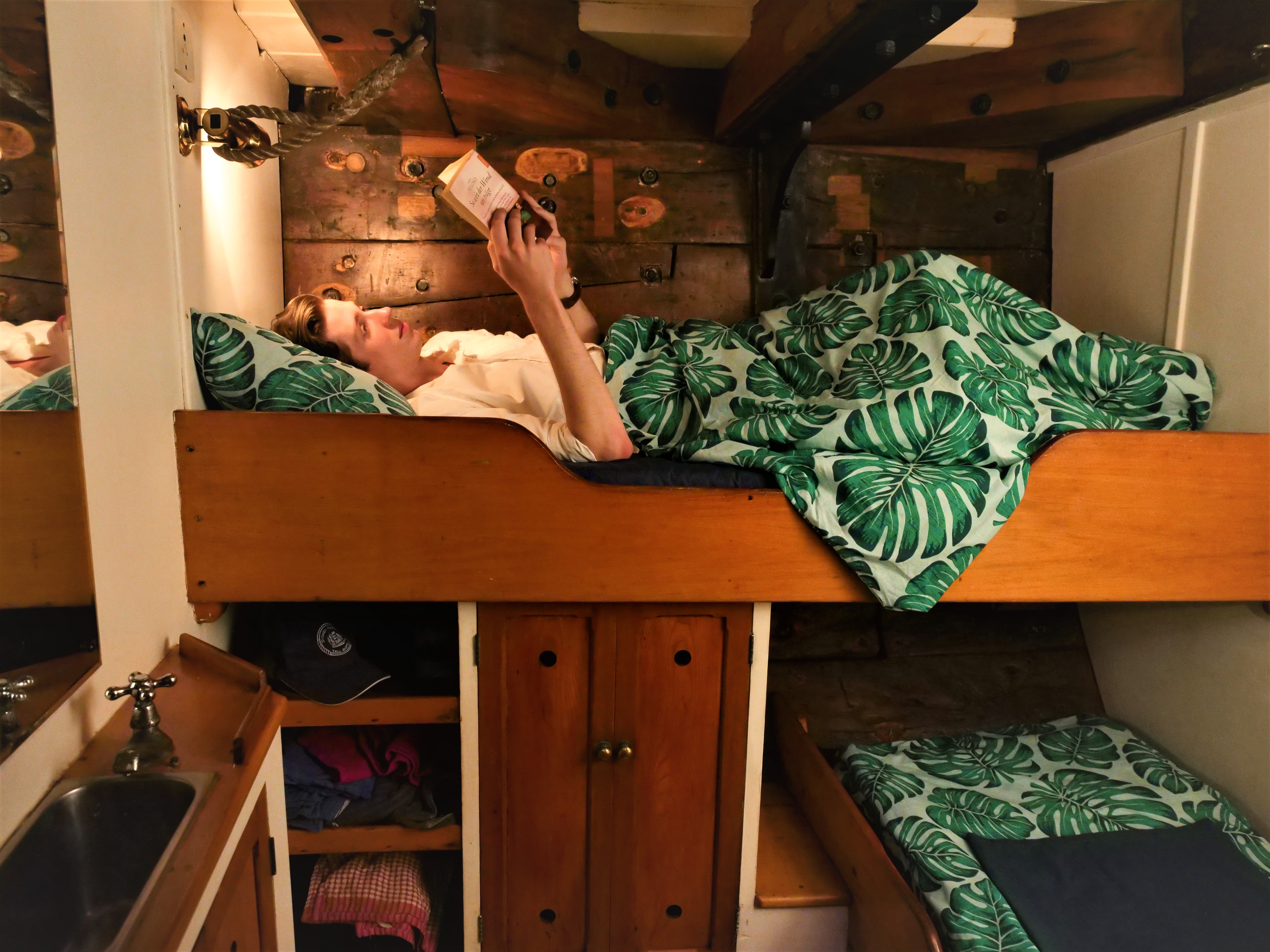 Soren Larsen Overnight