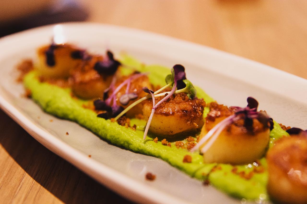 3.5-Hour Gourmet Lunch or Dinner & Art Tour PB2