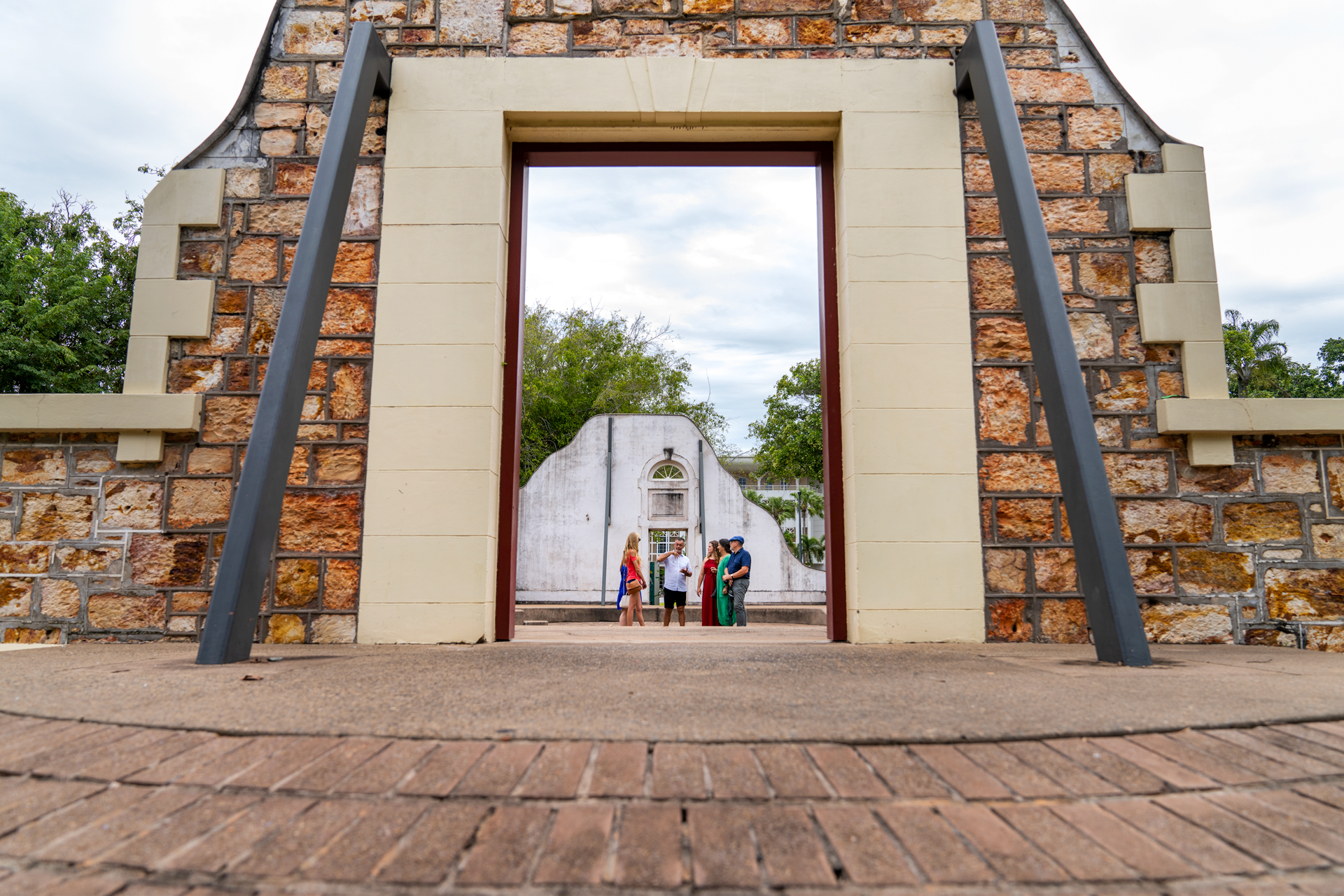 3.5-Hour Gourmet Lunch or Dinner & Art Tour