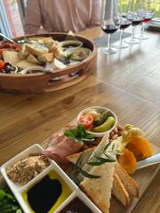 McLaren Vale Winery Experience - Small Group Tour