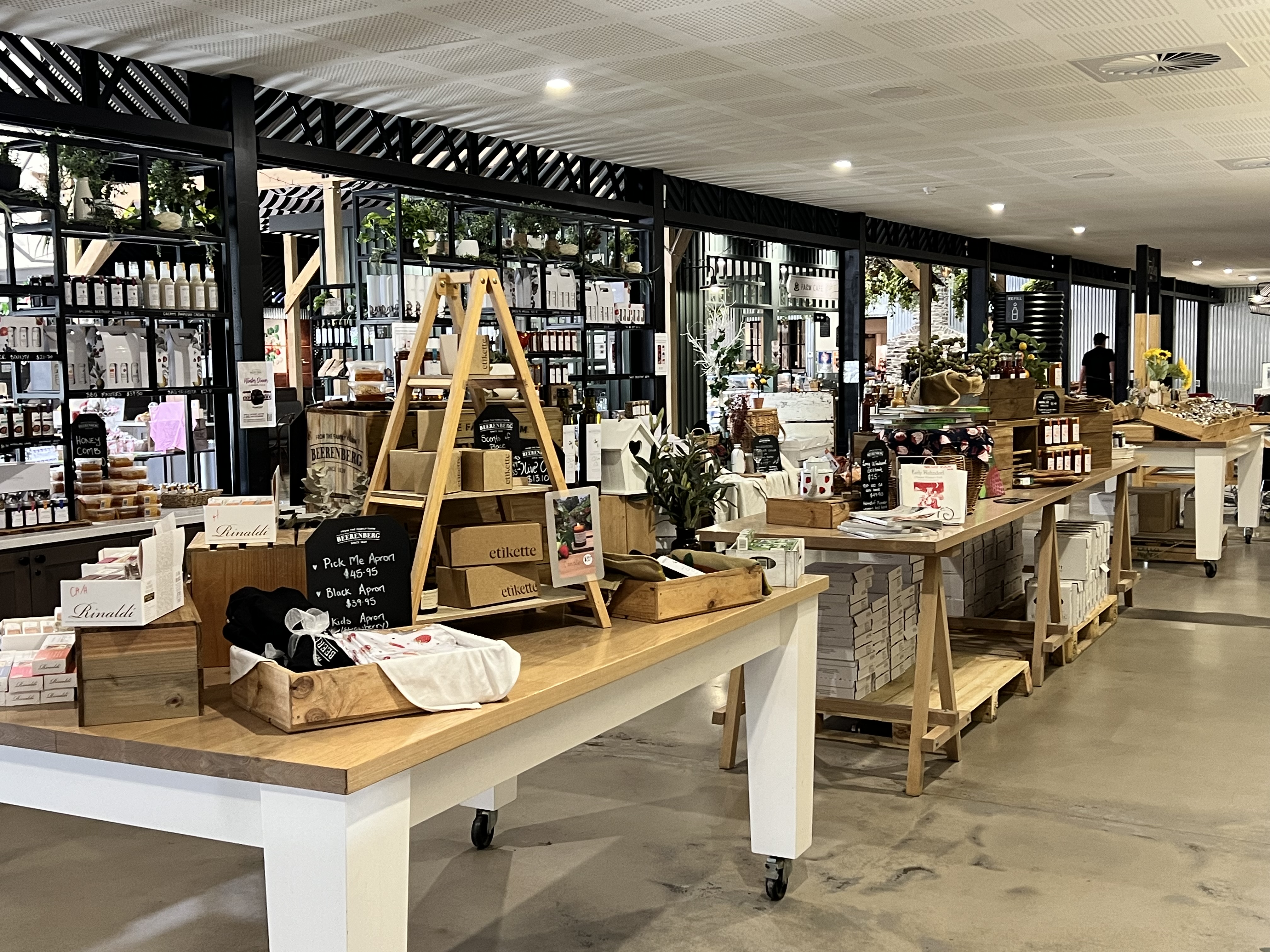 Adelaide Hills & Hahndorf Hideaway - Small Group Tour