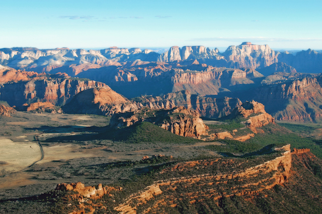 35 Mile Zion Panoramic Helicopter Flight