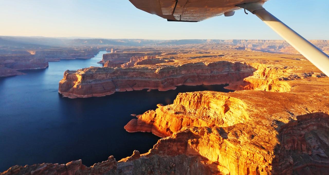Lake Powell, Monument Valley & Canyonlands National Park Combo Tour