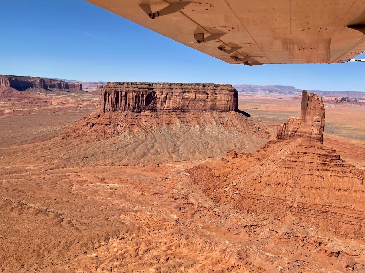 Monument Valley & Canyonlands National Park Combo Tour