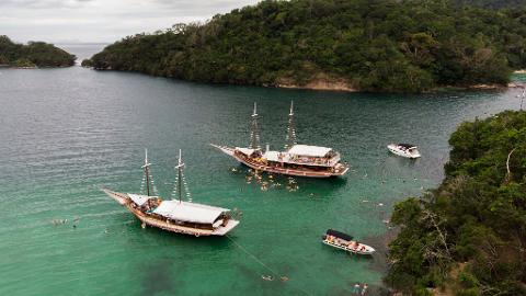 8a7796147bd34332ad3f5bf75d86fb2901_Lagoa_Azul