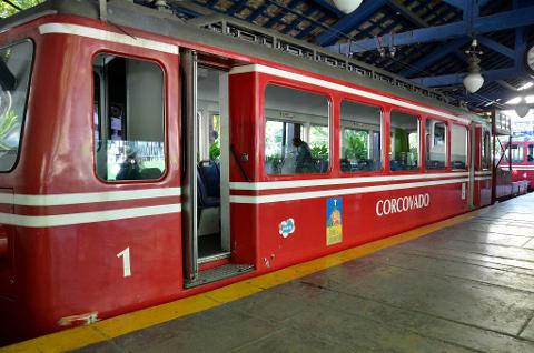 9d41179385224726a9d35b7c9753ad0f01_Trem_do_Corcovado