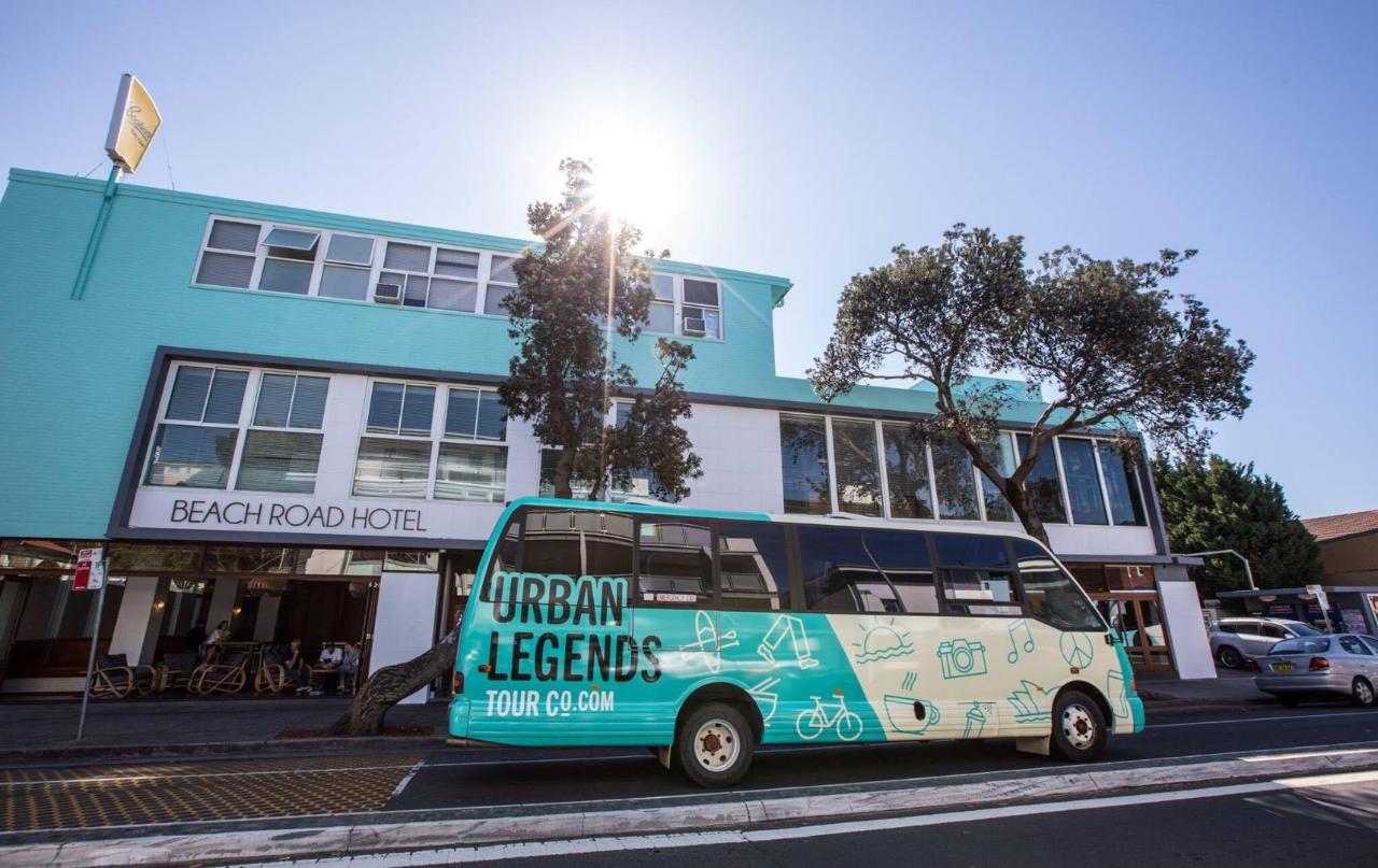 The Legends Party Bus private - RETURN - transfer - Outer Sydney - 81-120km
