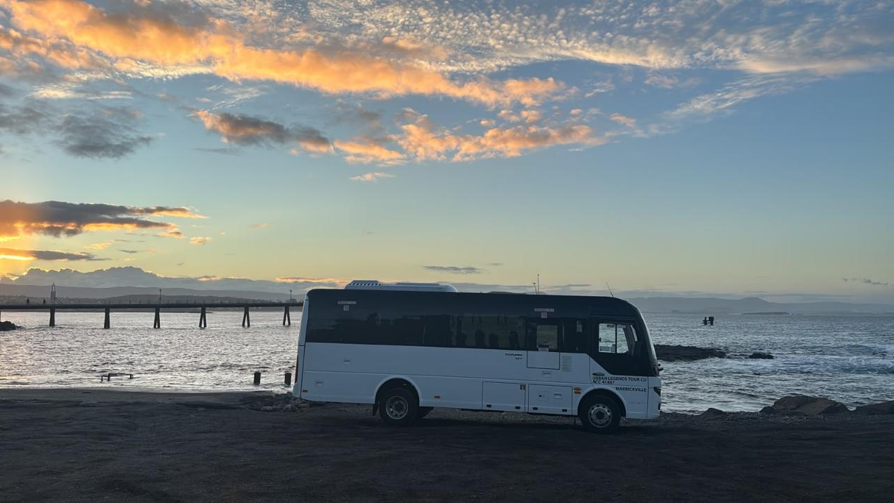 Capital & Coast | Private 7-Day Tour