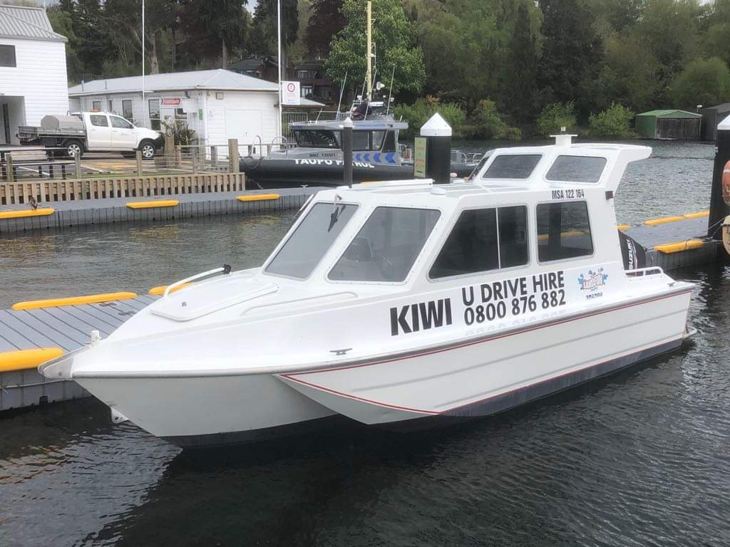 Kiwi - 2 Hour - Self Drive Boat