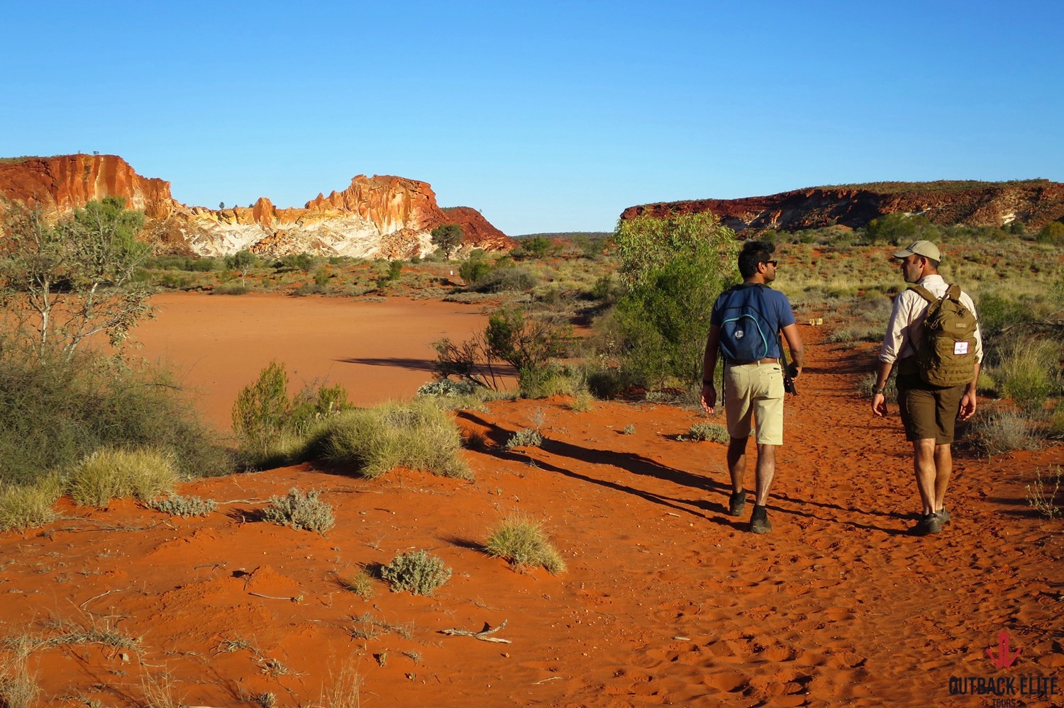 Chambers Pillar and Rainbow Valley 1 Day 4WD Tour