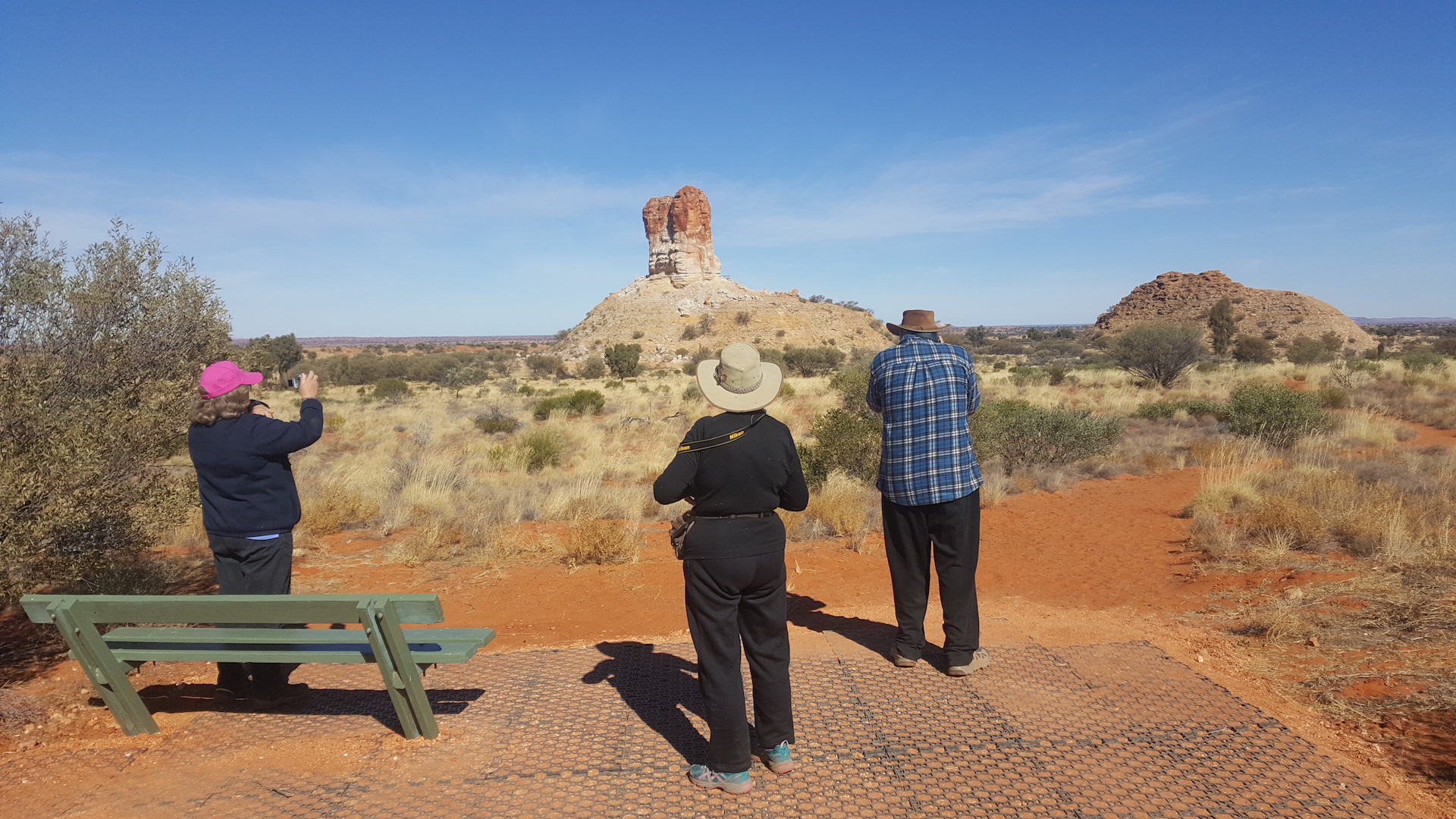 Chambers Pillar and Rainbow Valley VIP Tour