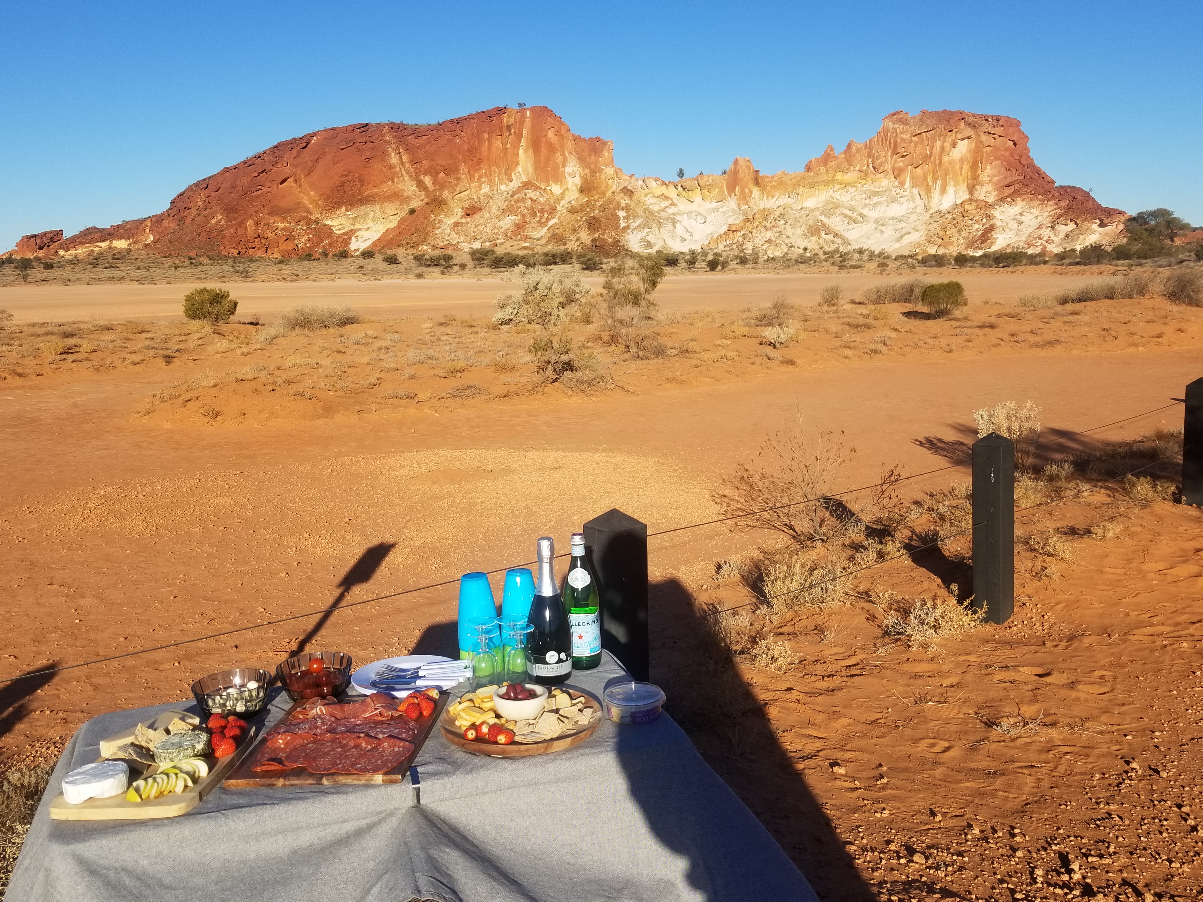 Chambers Pillar and Rainbow Valley 1 Day 4WD Tour