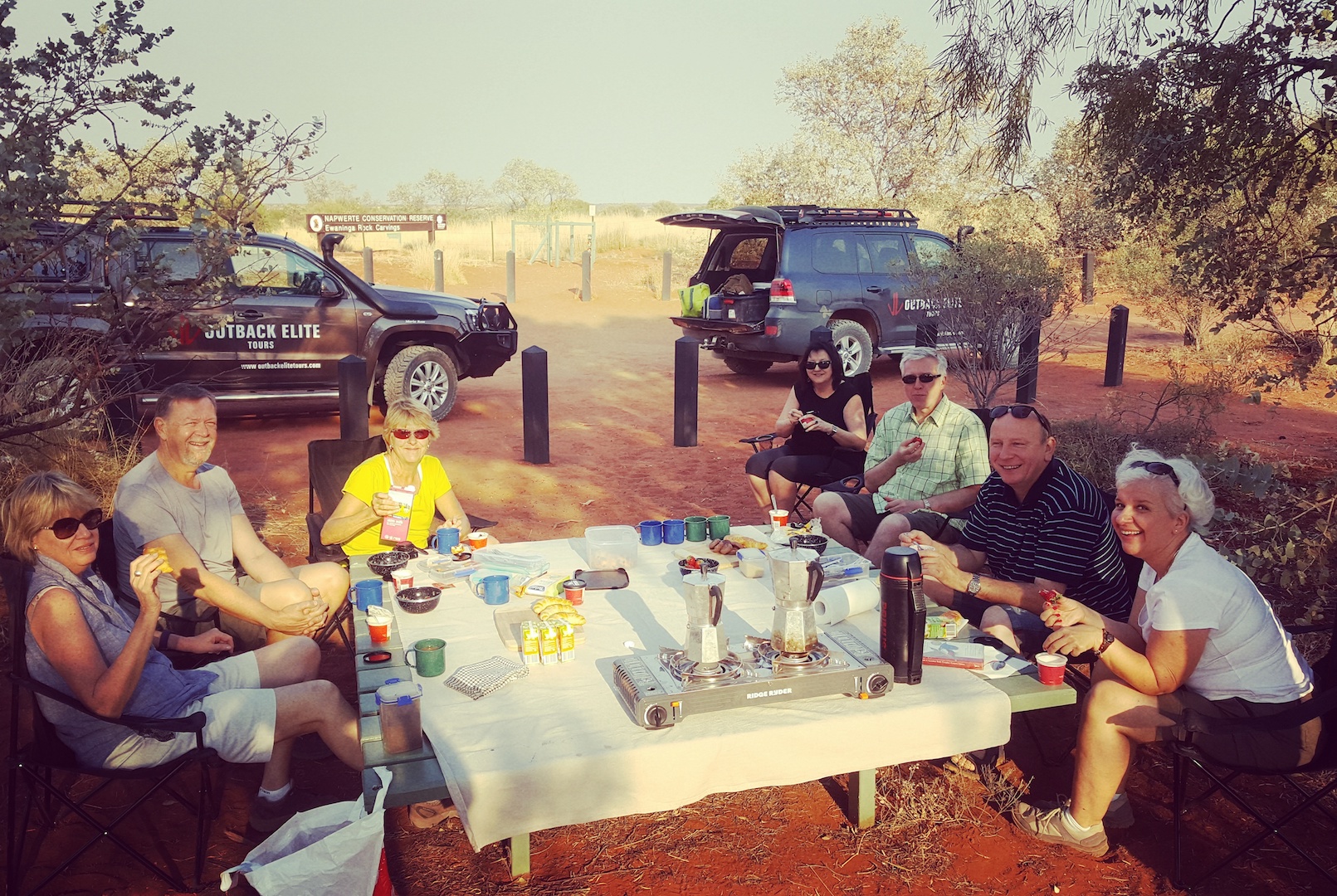 Chambers Pillar and Rainbow Valley VIP Tour