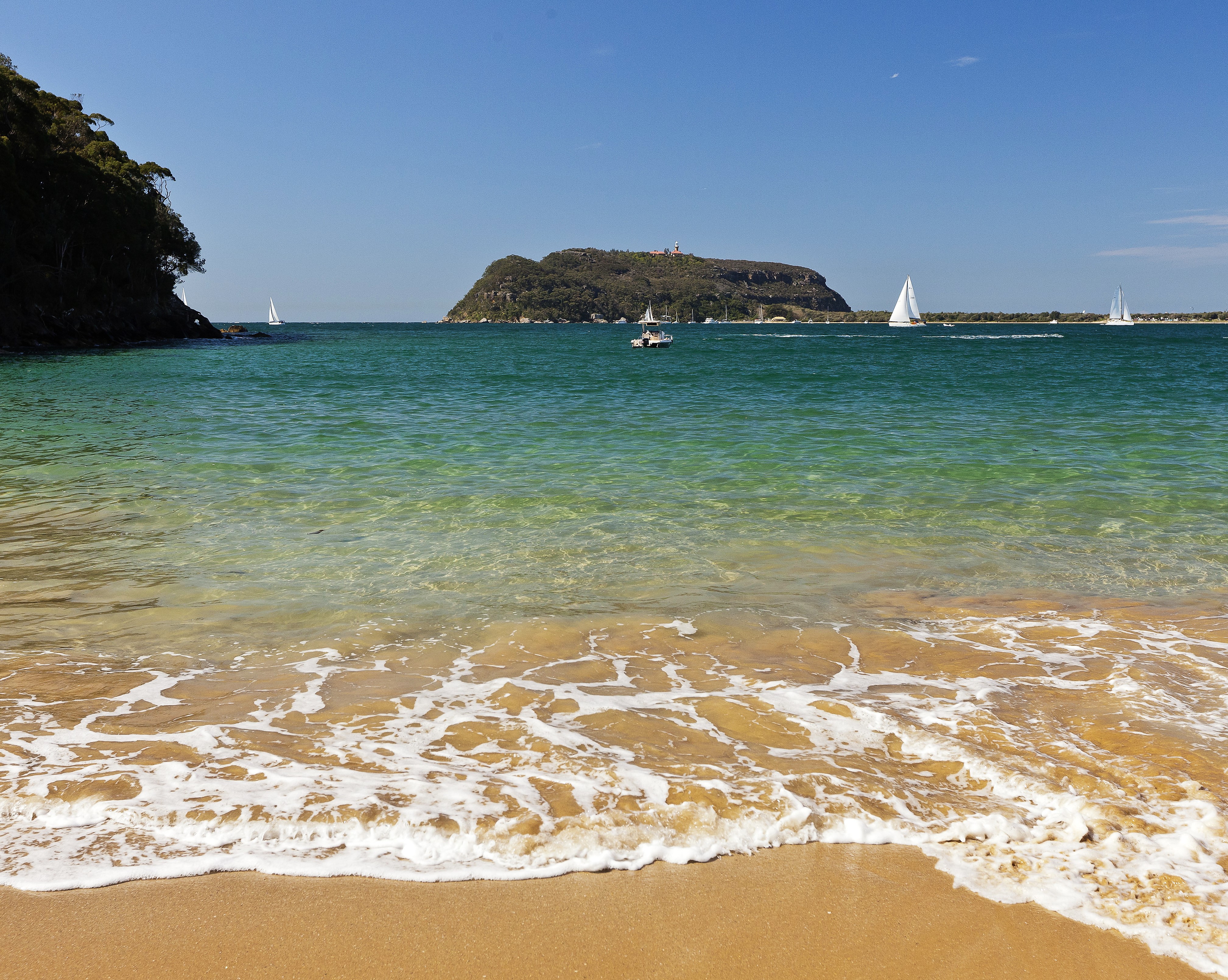 Sydney's Stunning Northern Beaches Private Tour with a River Boat Ride to Secluded Beaches