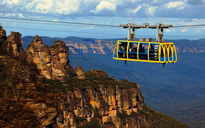 Ultimate Blue Mountains  - Fully Inclusive Private Day Tour with Featherdale Wildlife Park, Scenic World and the Three Sisters