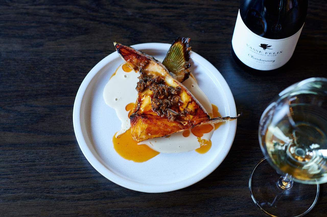 Private Tour: Margaret River Wine & Dine - Two Day tour from Perth