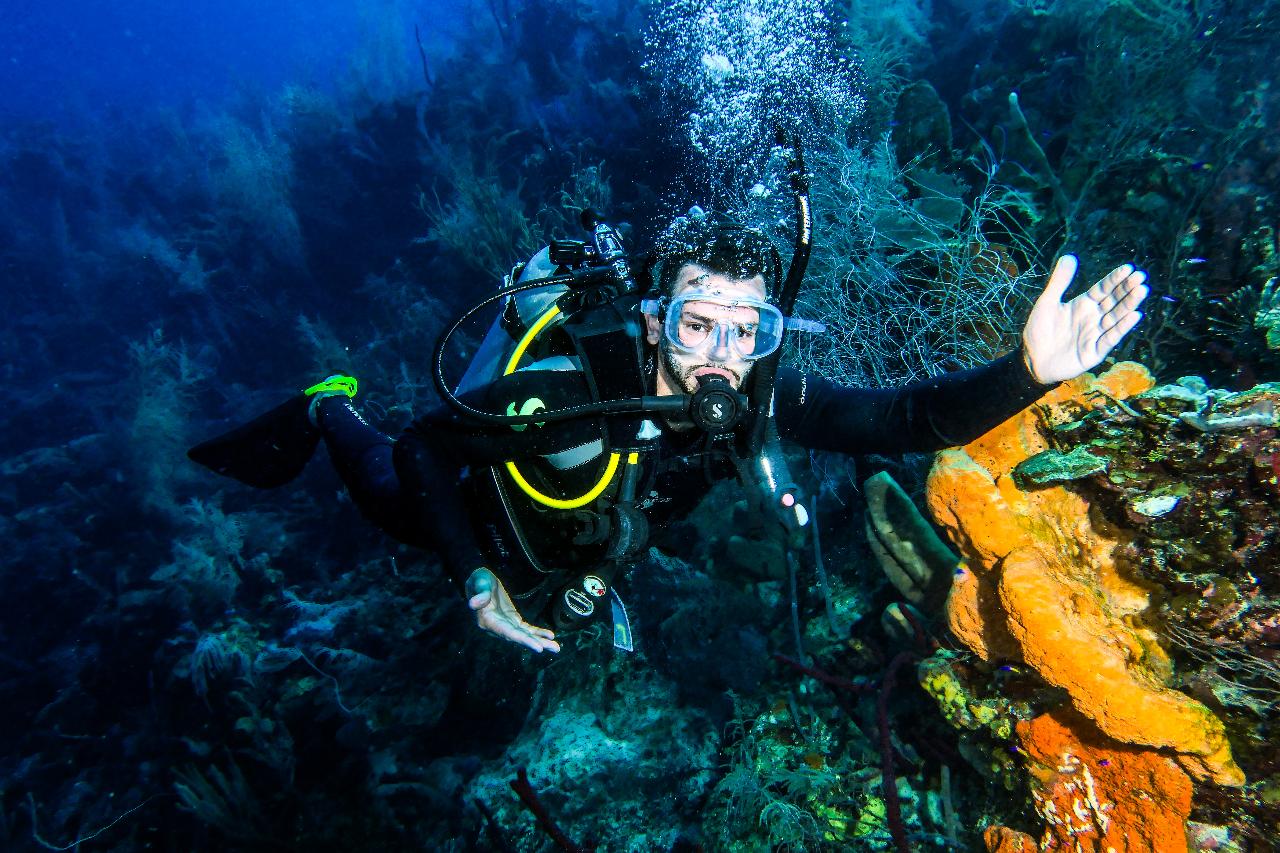 Advanced Adventure Diver SSI - Elite Adventures Belize Reservations