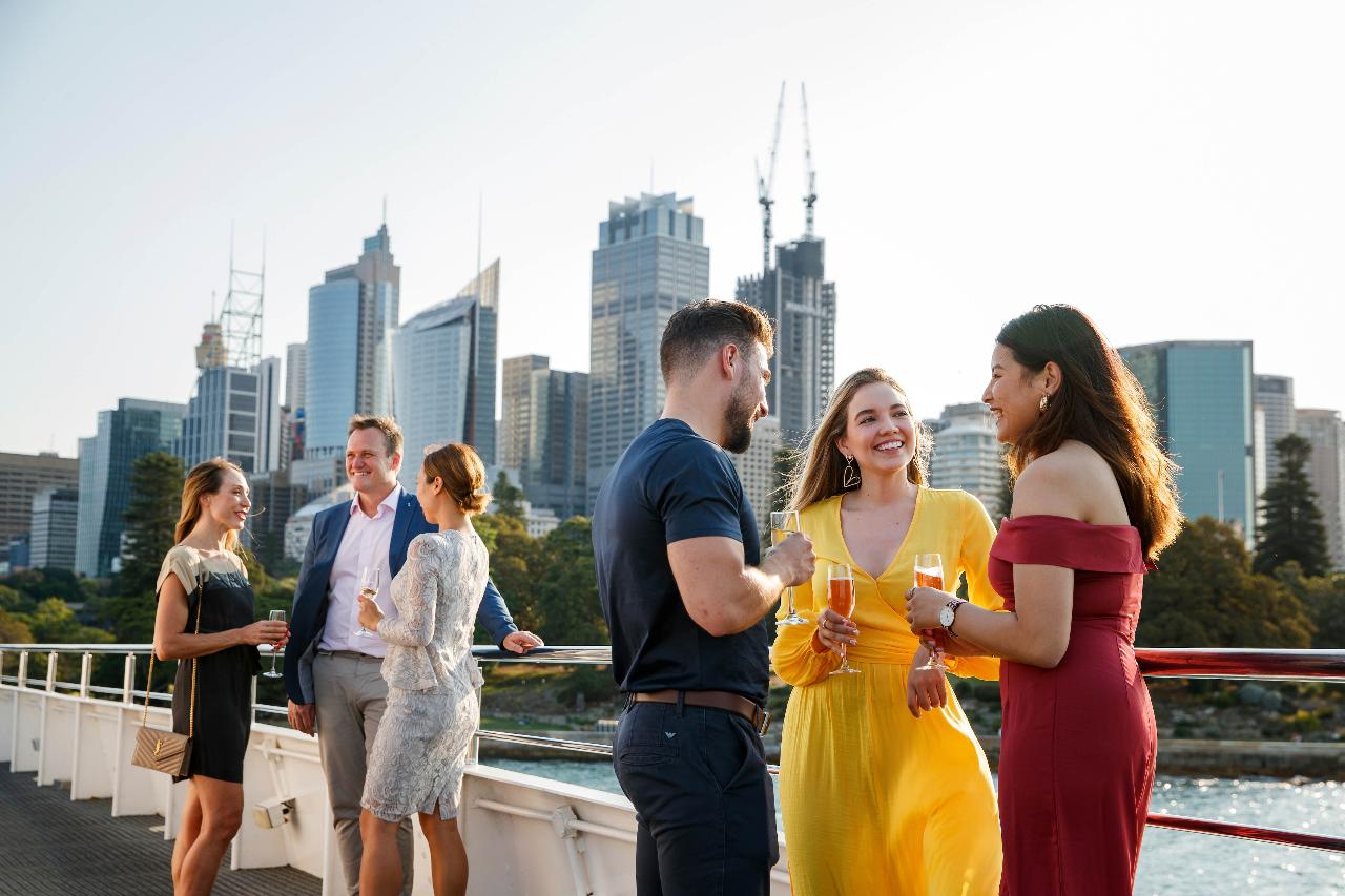 Cocktail Harbour Bar (5pm KSW)