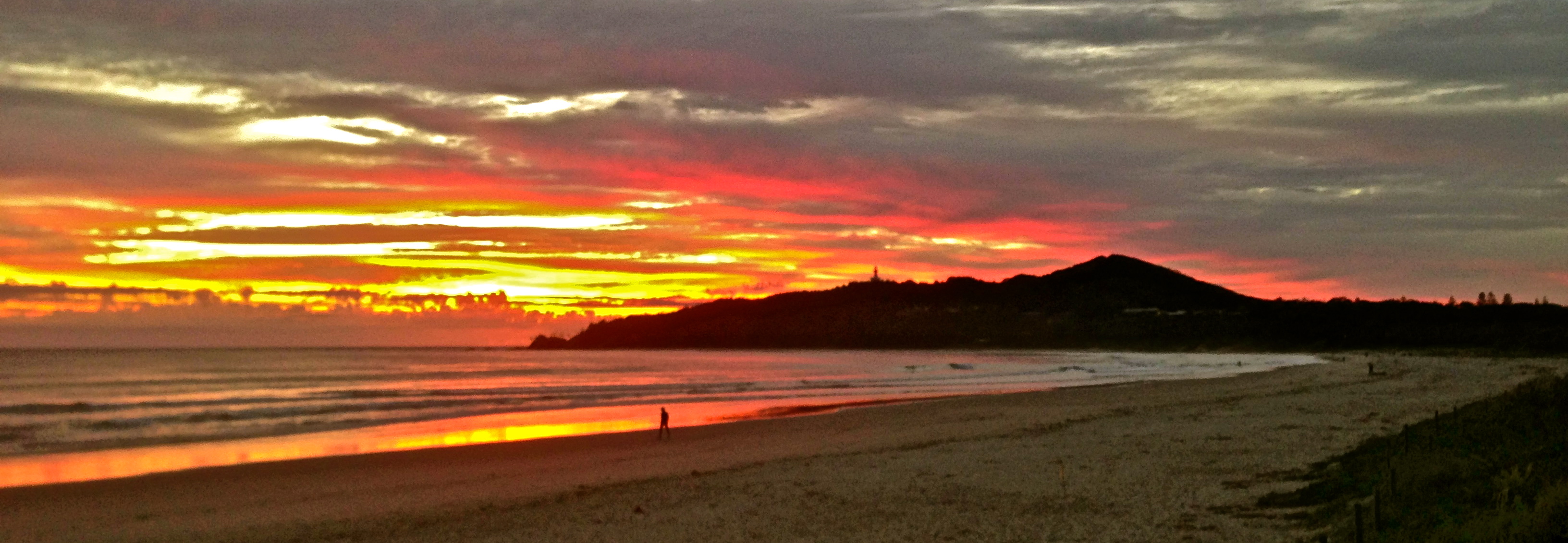 the-sunrise-byron-bay-sea-kayak-tour-go-sea-kayak-reservations