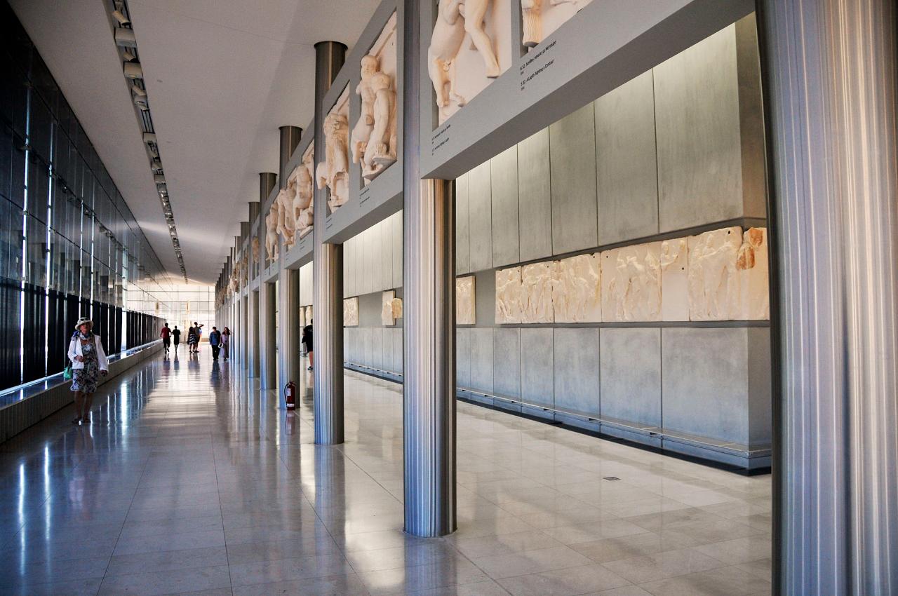 Highlights of the National Archaeological Museum and the Acropolis Museum, with Athens city tour: Private 