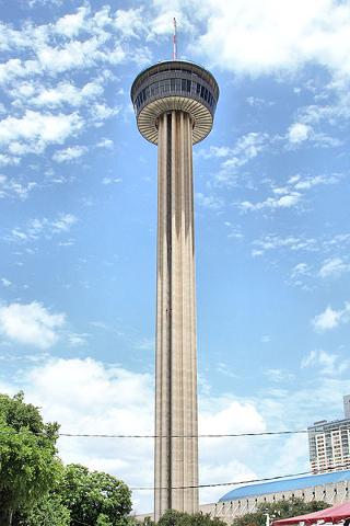 400px_Tower_of_the_americas_2013