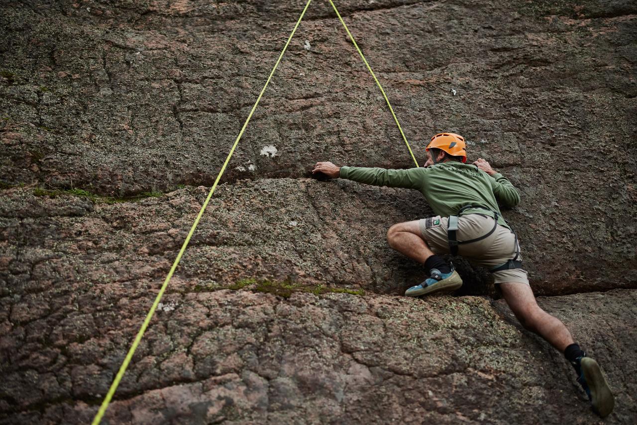 Rock Climb - Beginner to intermediate - Absolute Outdoors Reservations
