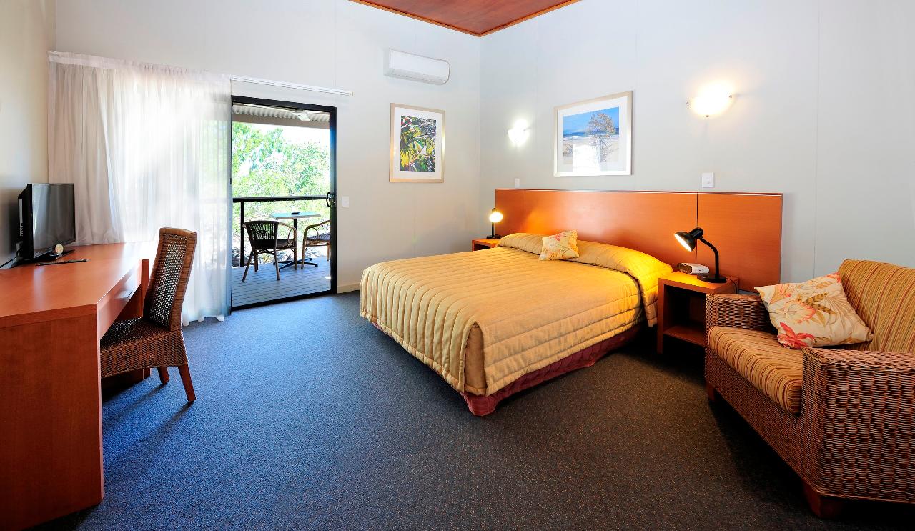 Return Flights & Accommodation - 3 Days/ 2 Nights Package
