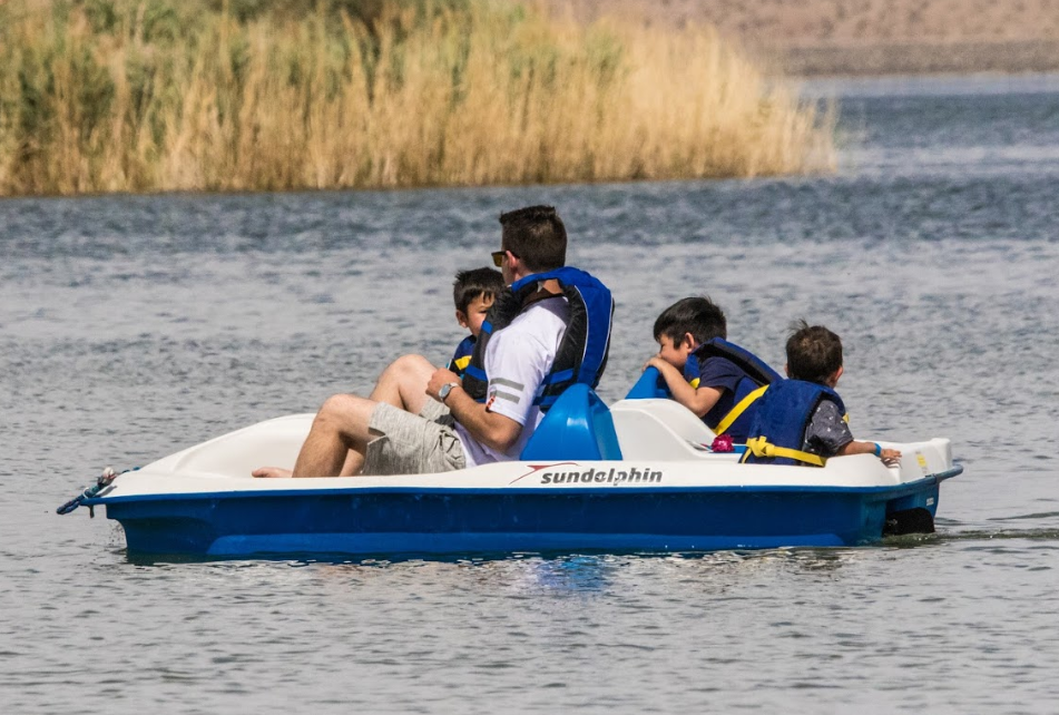 1 Hour on a Pedal Boat (2 adults and 2 small children under 30lbs, 2 seats have pedals)