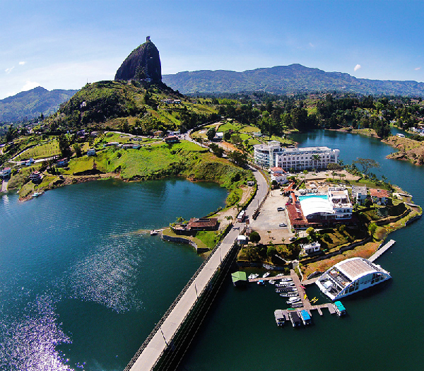 Guatape and El Peñol group tour