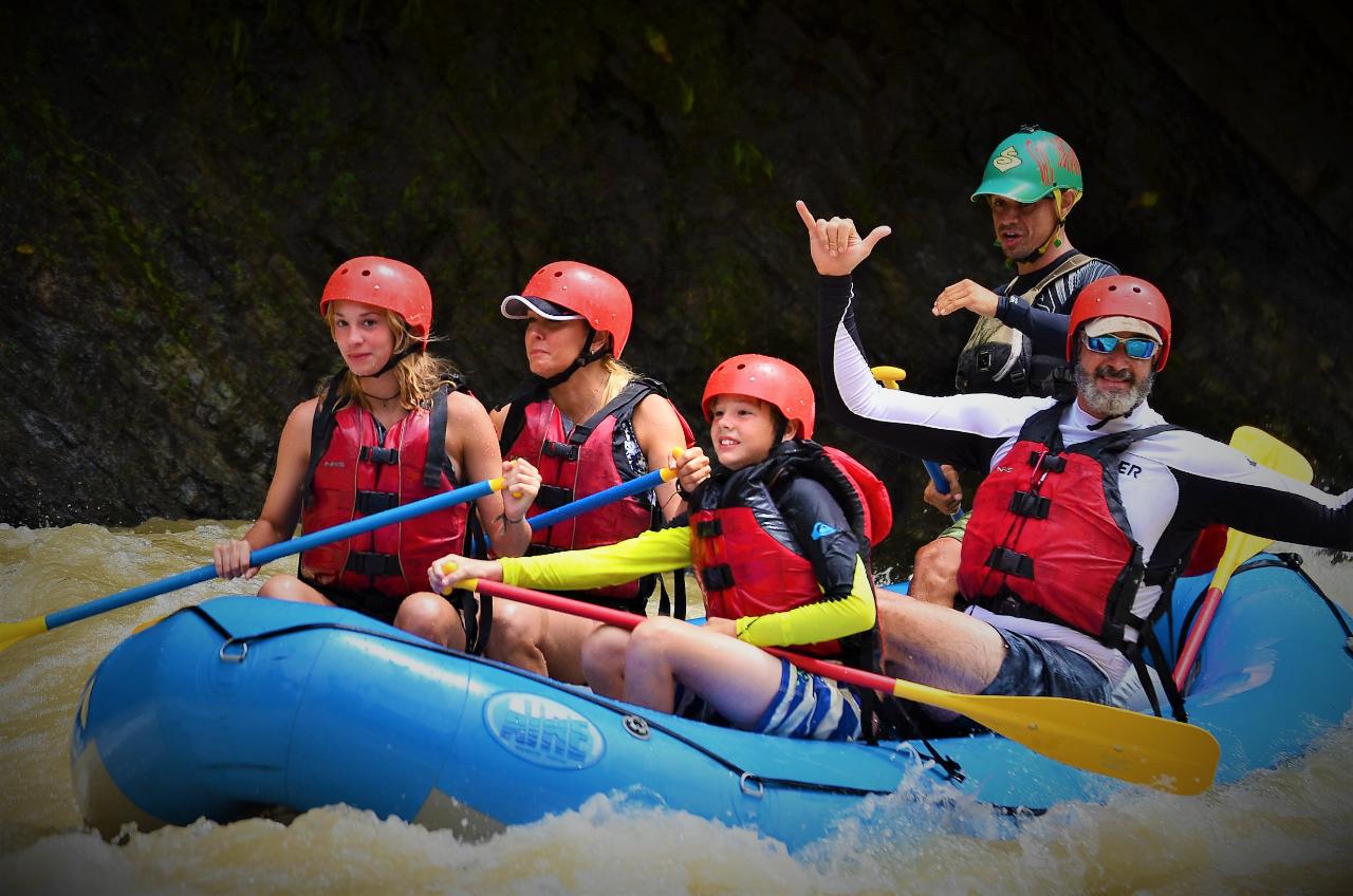 Whitewater Rafting Naranjo River Class III & IV Rapids from Jaco