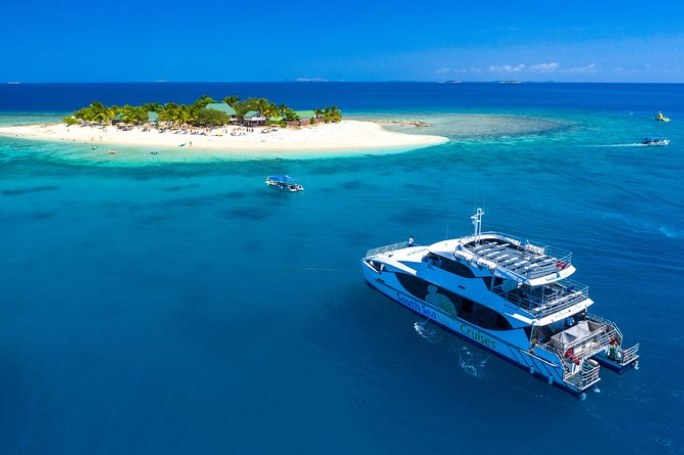 Port Denarau to Vomo: Island Paradise Boat Transfer | GoLocal Fiji ...