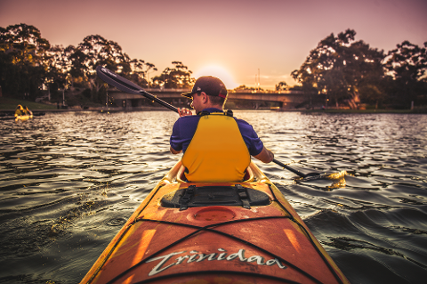 2_EA_Adelaide_City_Kayak