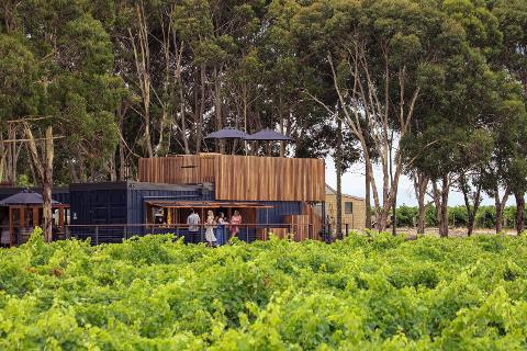 4_Surf_and_Vines_Credit_Kimbolton_Wines