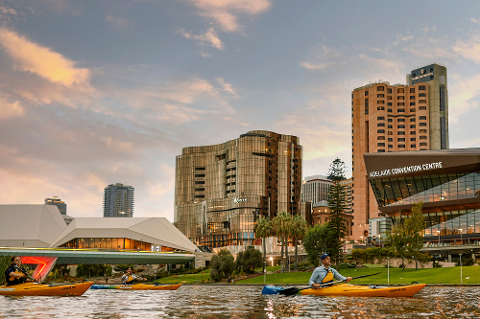 6_EA_Adelaide_City_Kayak