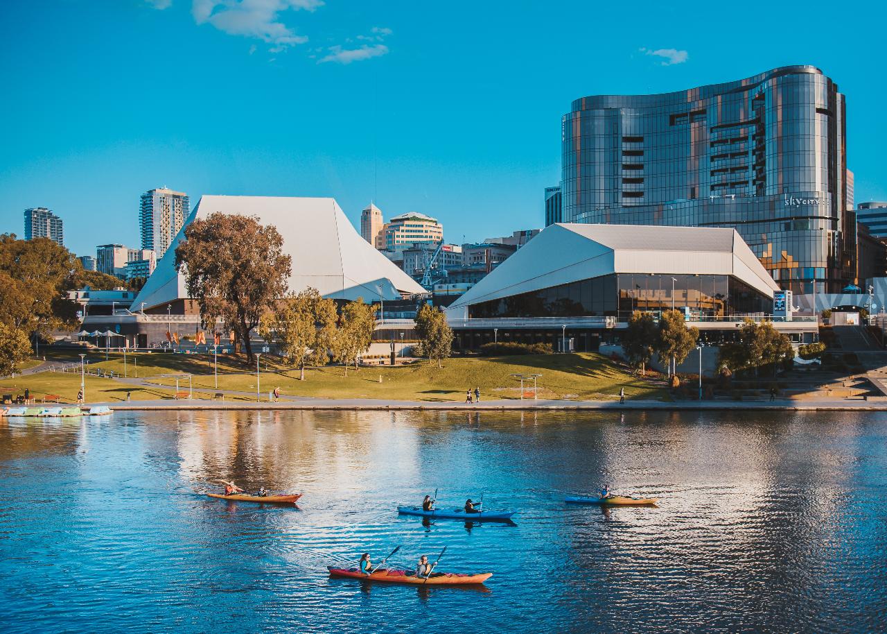 Adelaide City Kayak Tour - Earth Adventure Reservations