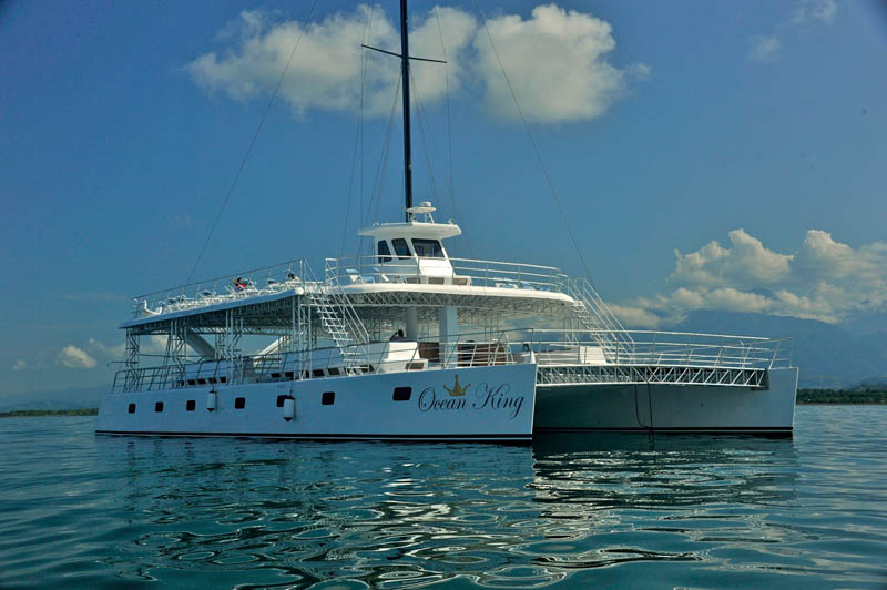 Catamaran Tour