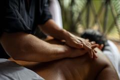 RELAXING MASSAGE SPA